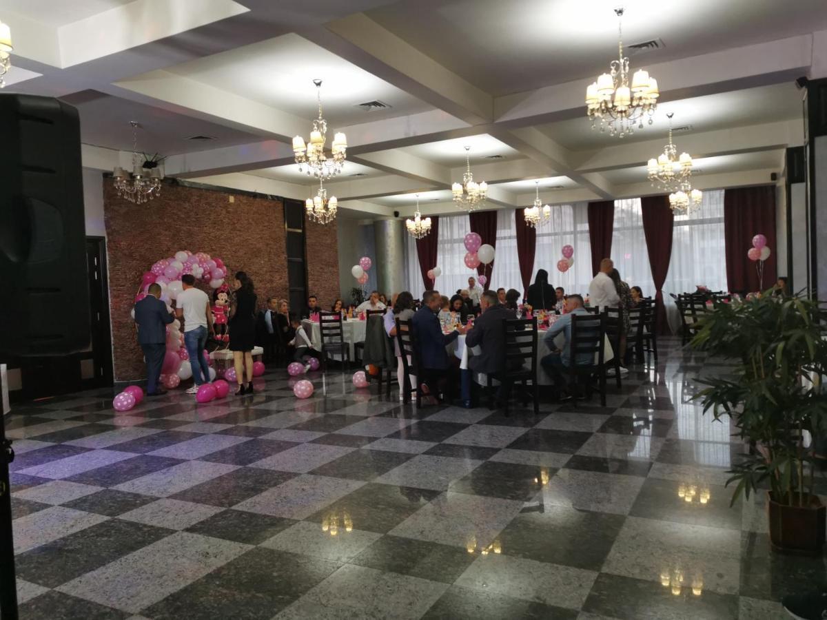 Hotel Unirea Focşani Екстериор снимка