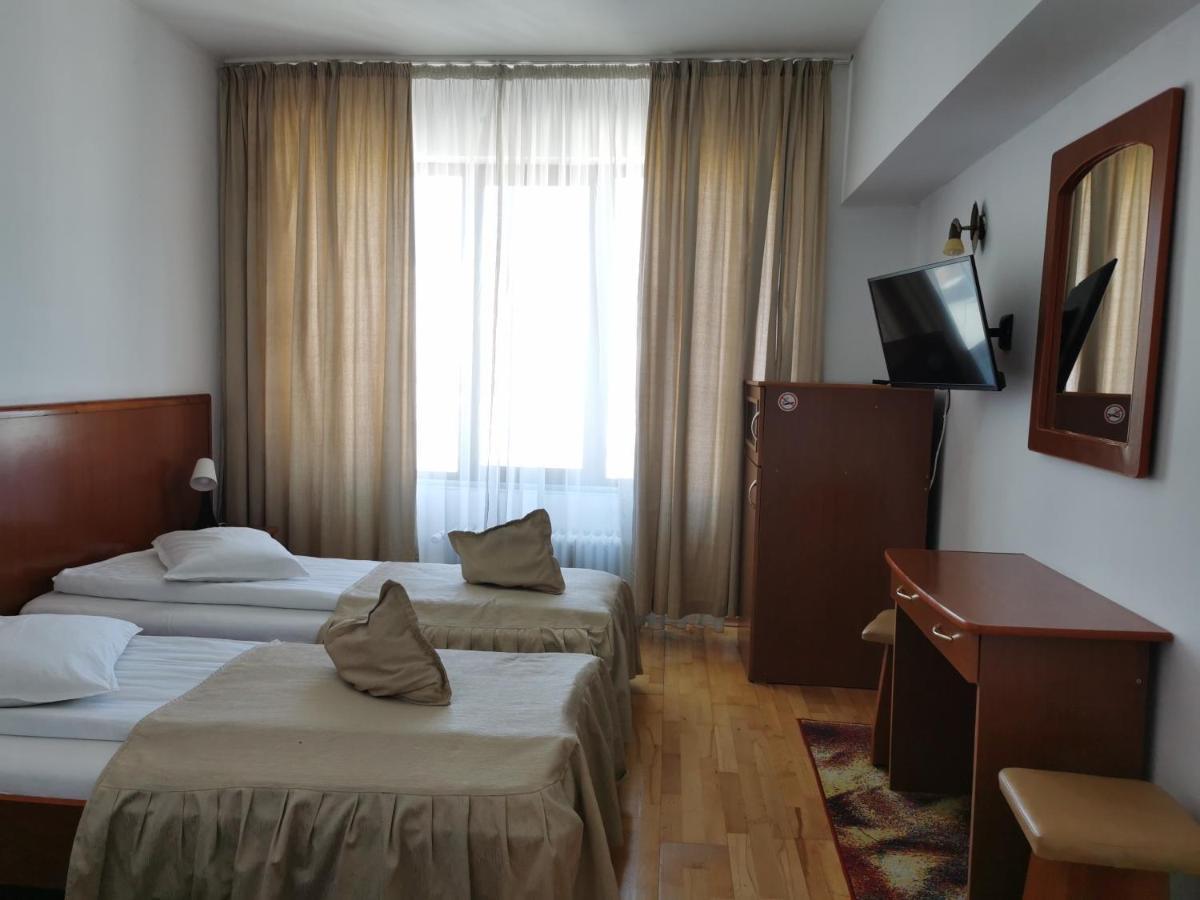 Hotel Unirea Focşani Екстериор снимка