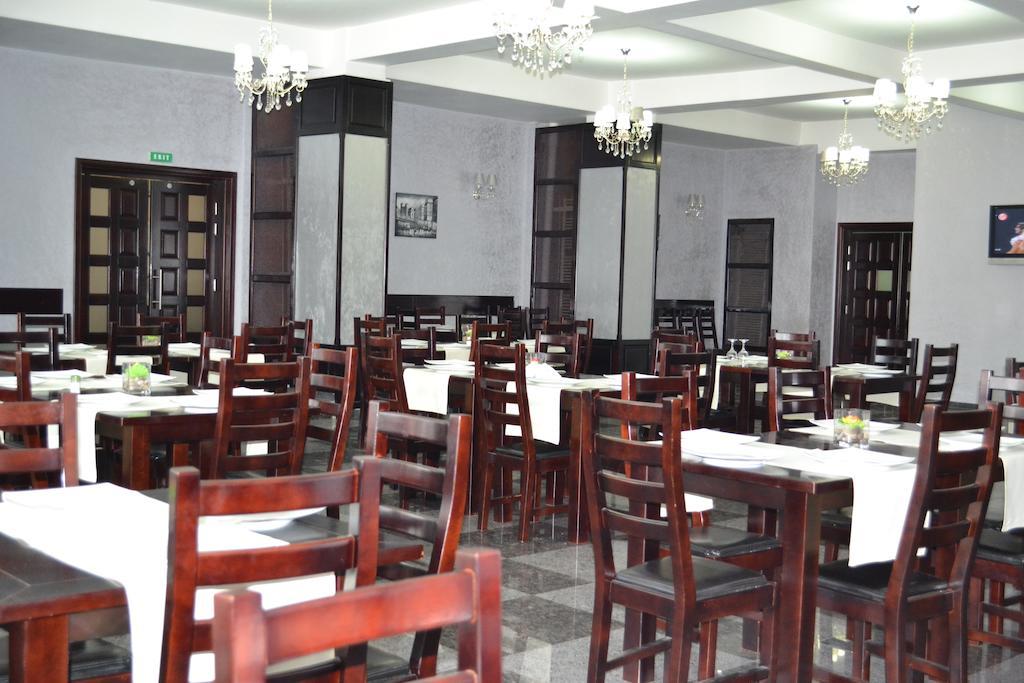 Hotel Unirea Focşani Екстериор снимка
